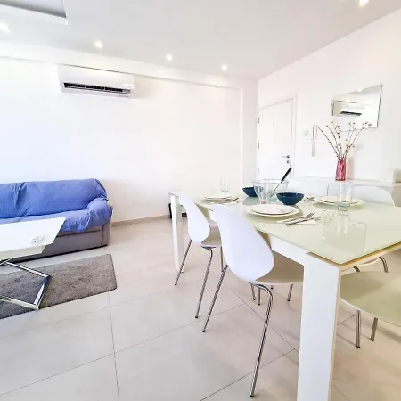 Seaside Elegance Retreat Apartment *