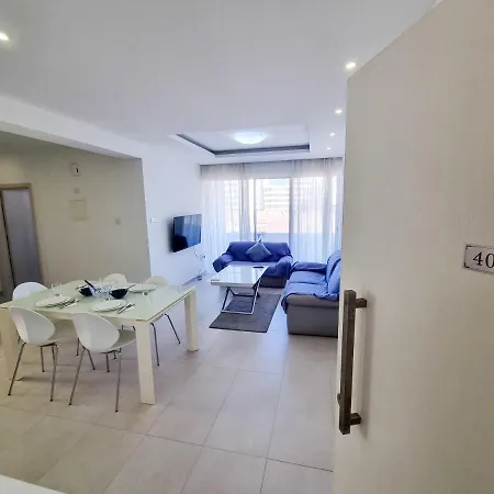 아파트 Seaside Elegance Retreat *